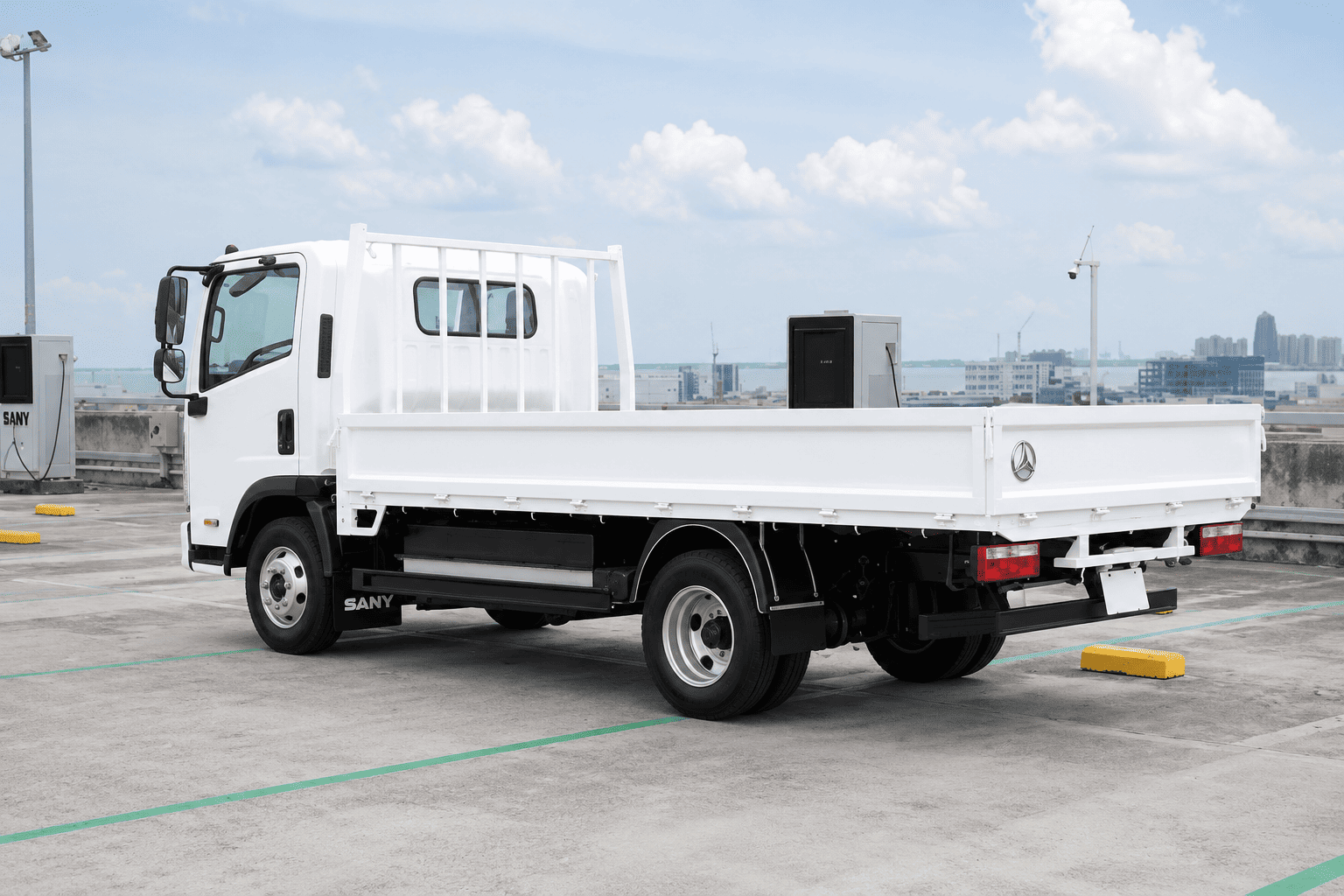 Sany FR-601 14FT electric lorry cargo deck side
